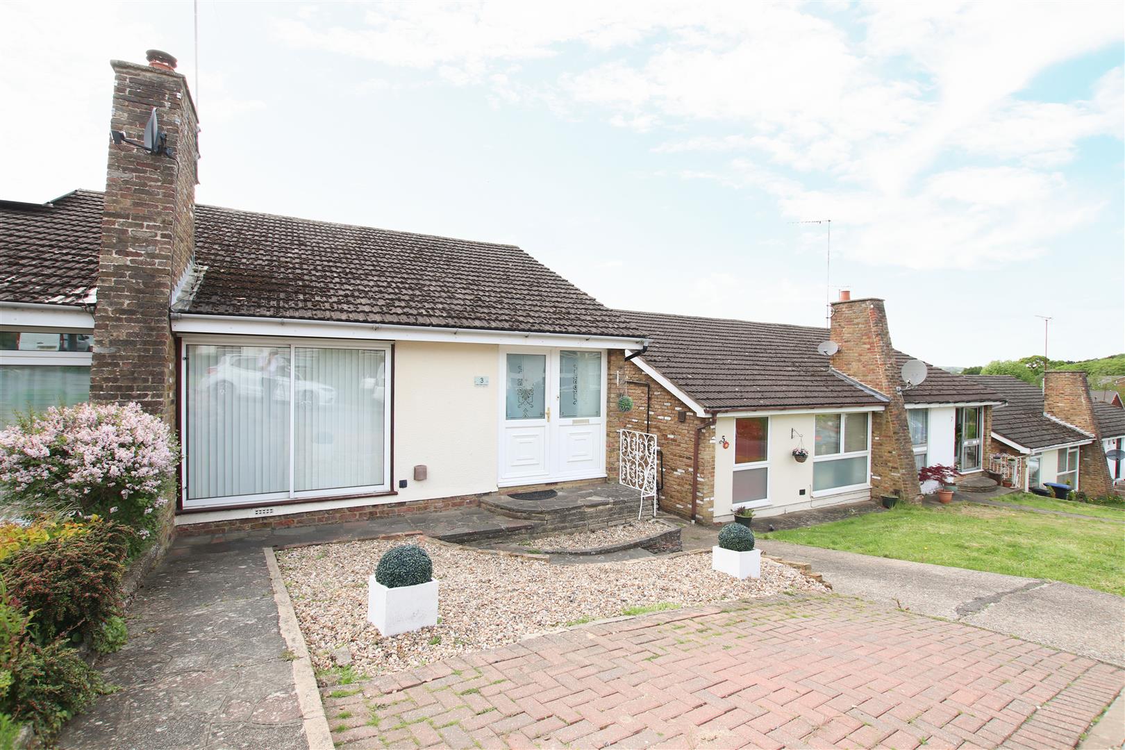 Valley Fields Crescent, Enfield Lanes Estate Agents